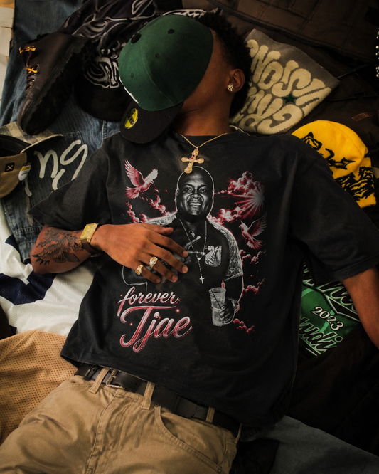 CUSTOM T-SHIRTS